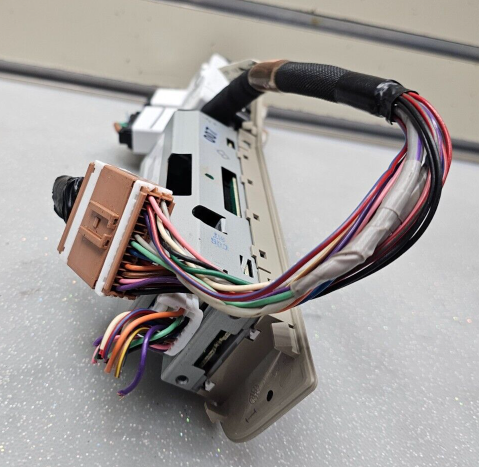 🔥2004 - 2007 INFINITI QX56 Rear Audio Radio Control Panel