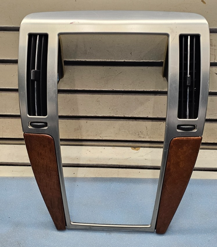 🔥08-11 CADILLAC STS CENTER DASH RADIO STEREO NAVIGATION TRIM BEZEL SILVER/WOOD