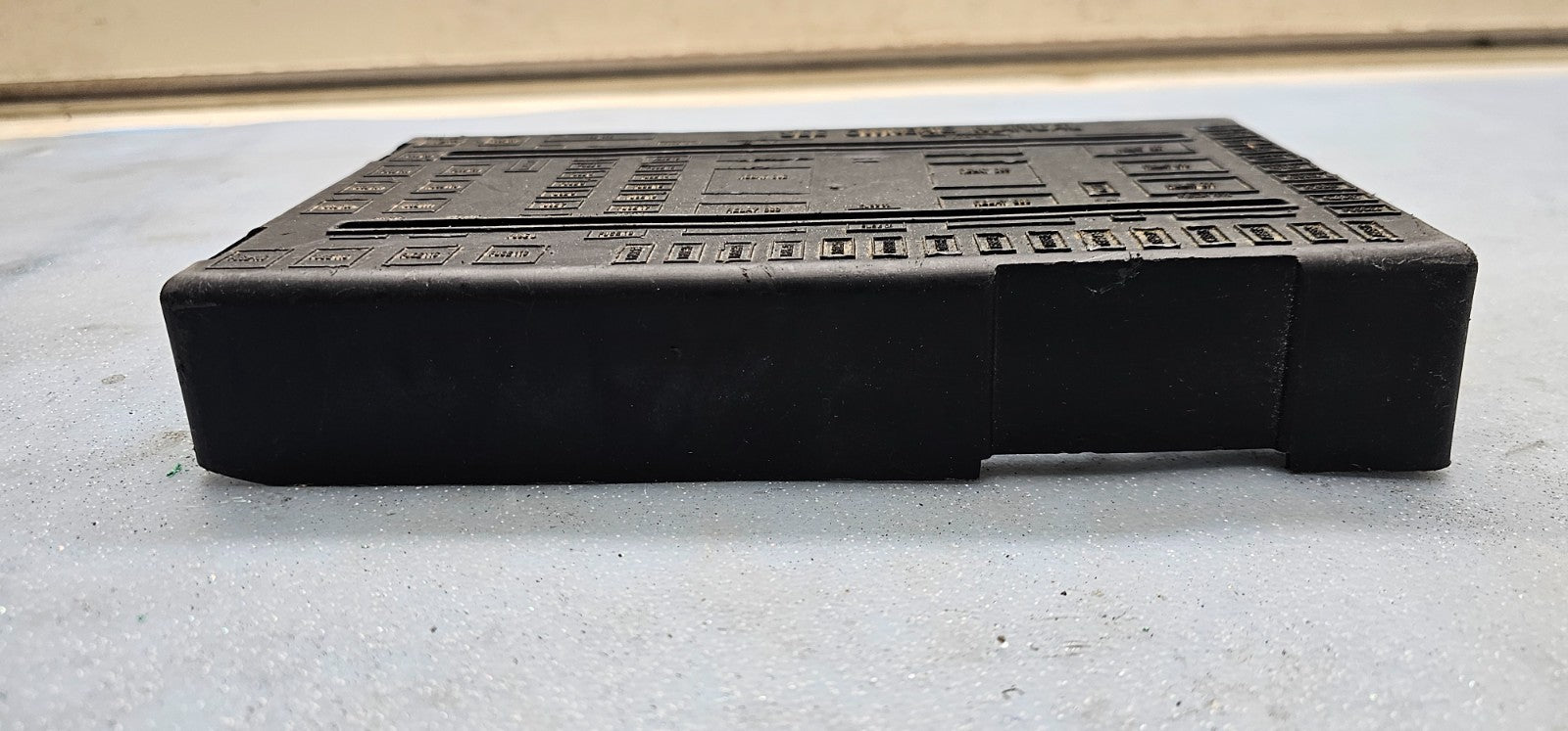 🔥99-07 Ford F250 F350 F450 Expedition Exterior Fuse Box Cover Relay Box Cover