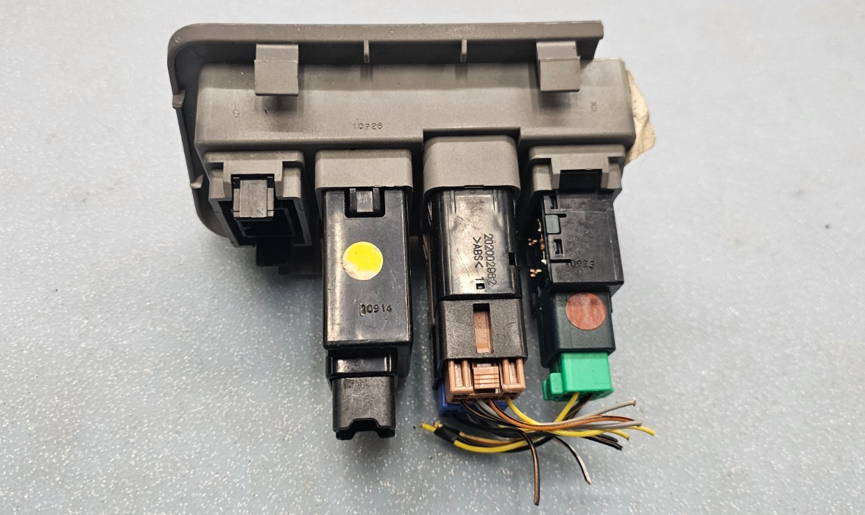 🔥07-09 Hyundai Santa Fe Dash Switch Panel Dimmer Lock Fog Light Control Silver
