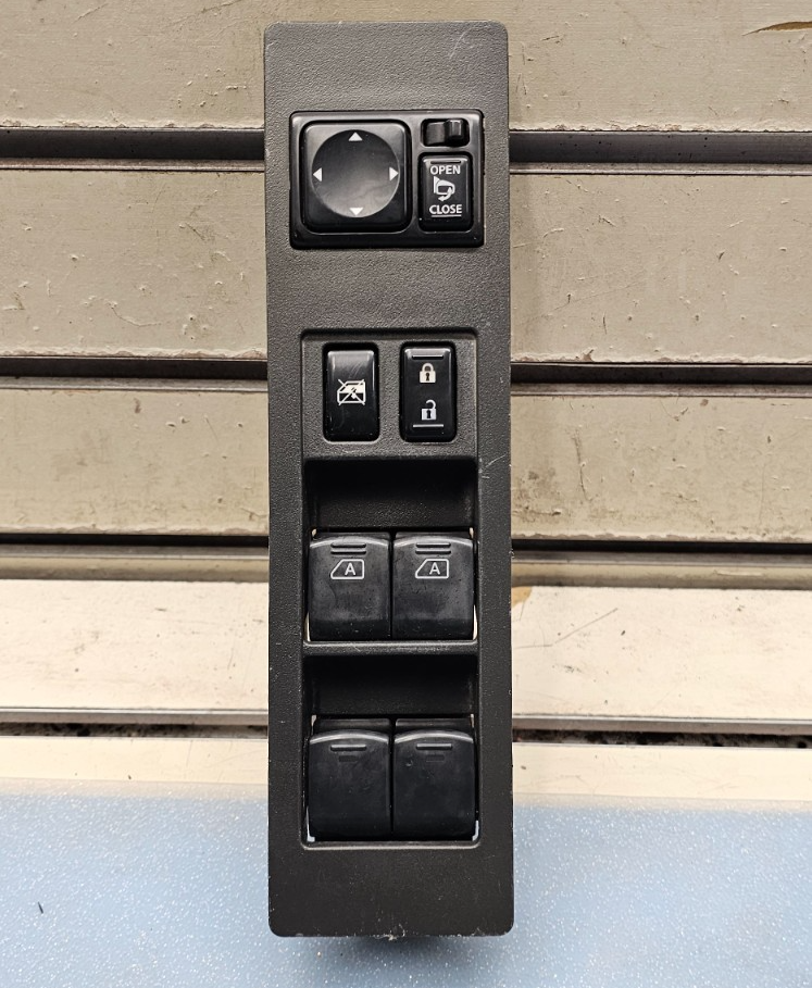 🔥04-15 TITAN ARMADA LEFT DRIVER SIDE POWER WINDOW LOCK SWITCH ASSEMBLY BLACK