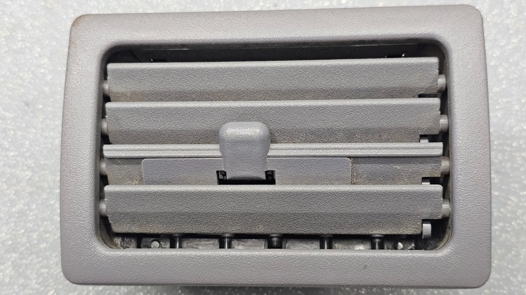 🔥95-05 Chevrolet Cavalier Front Center Dashboard Air Vent Outlet Trim Gray OEM