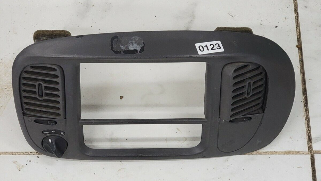 97-03Ford F150 Center Dash Radio Climate BEZEL TRIM Panel Line A4WD 4H 4L GRAYB1
