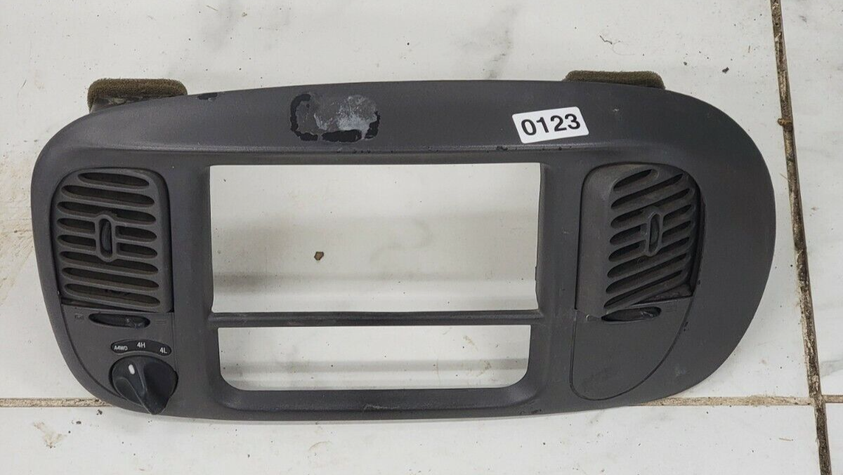 97-03Ford F150 Center Dash Radio Climate BEZEL TRIM Panel Line A4WD 4H 4L GRAYB1