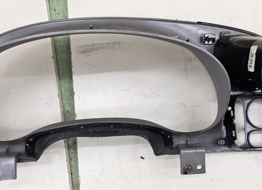 02-09 Trailblazer Dash Instrument Cluster Speedometer Bezel Trim Panel Gray C10