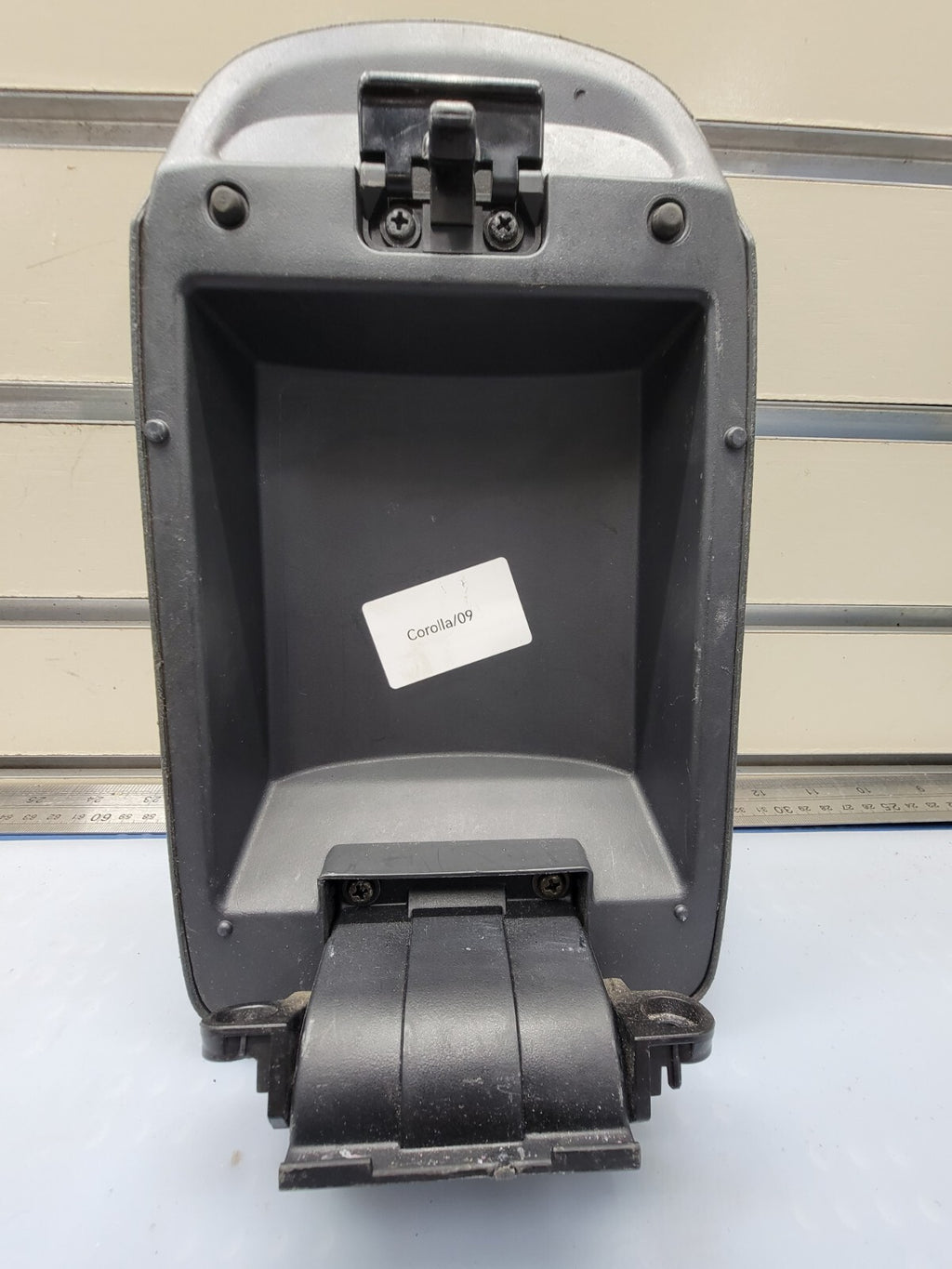 🔥09-13 TOYOTA COROLLA CENTER CONSOLE ARM REST LID TOP PAD COVER BLACK