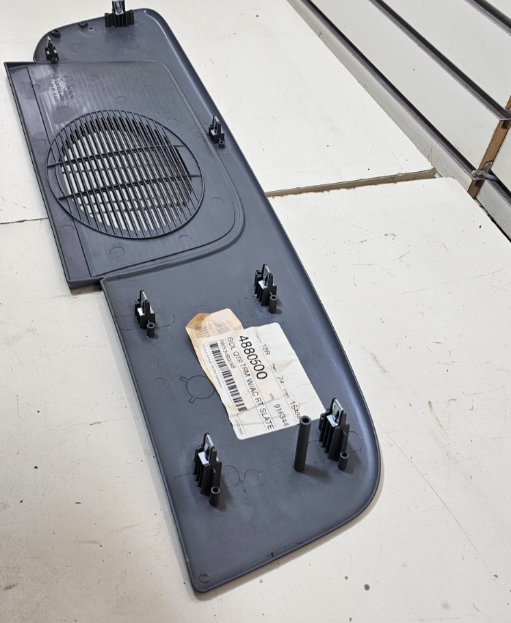 🔥01-07 Caravan Town Country Rear Right Passenger Door Speaker Cover Panel Black