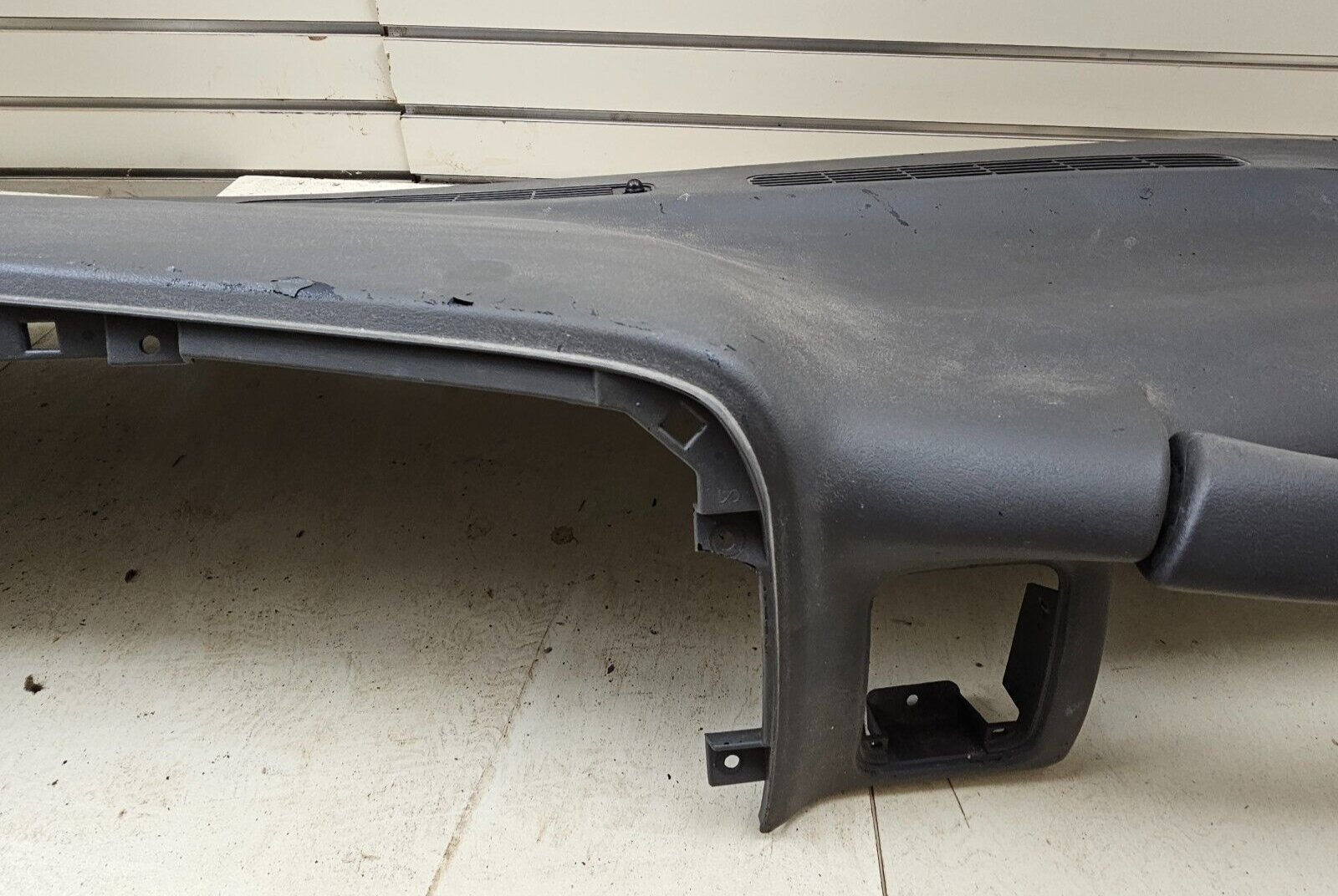 99-06 SILVERADO SIERRA TAHOE Upper Dash Cap Cover Top Dashboard Pad DK GRAY DP1
