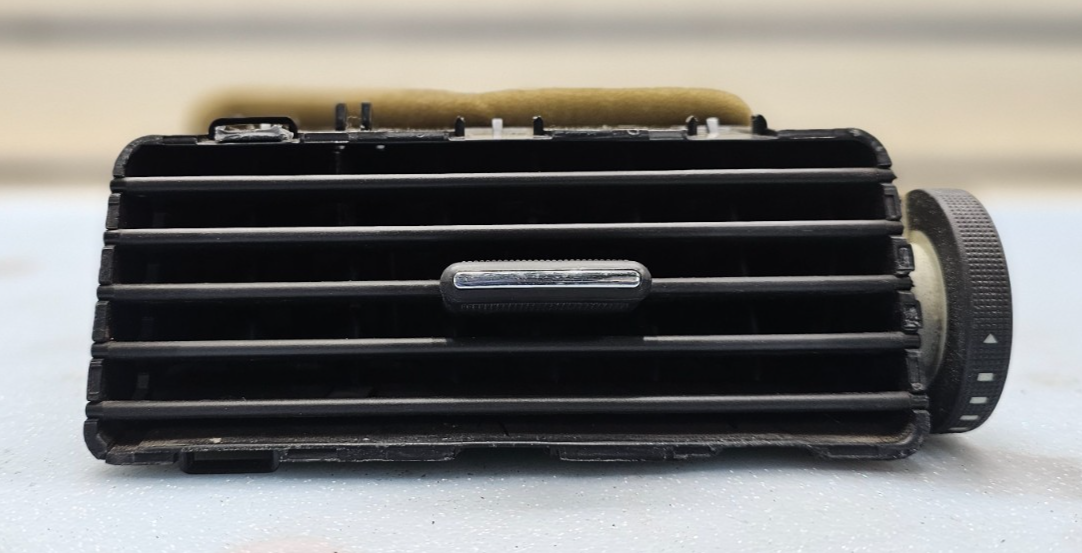 🔥07-13 Suburban Tahoe Center Dash A/C Air Vent Front Right Passenger Black VT16