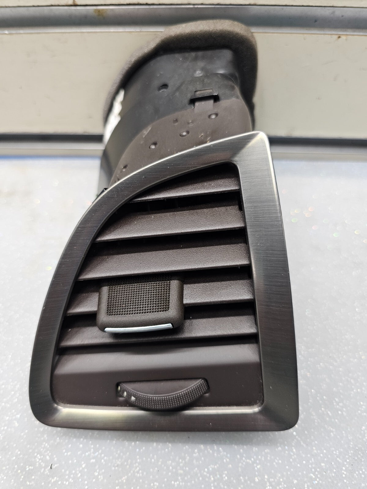 🔥2009-2015 VAUXHALL ASTRA J MK6 FRONT PASSENGER AIR VENT AND TRIM