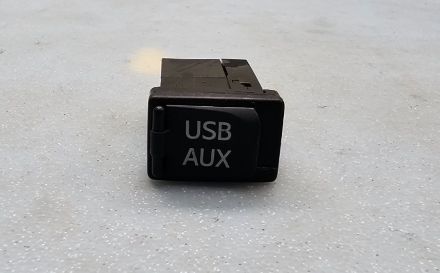 🔥12-14 Toyota Camry AUX USB Outlet Jack Adapter Stereo Assembly OEM