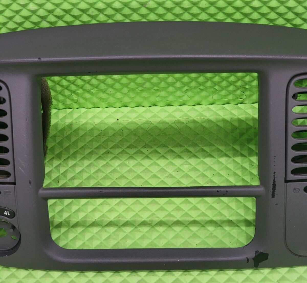🔥1997-2003 Ford F150 Center Dash Radio Climate BEZEL TRIM Panel Line Gray B1