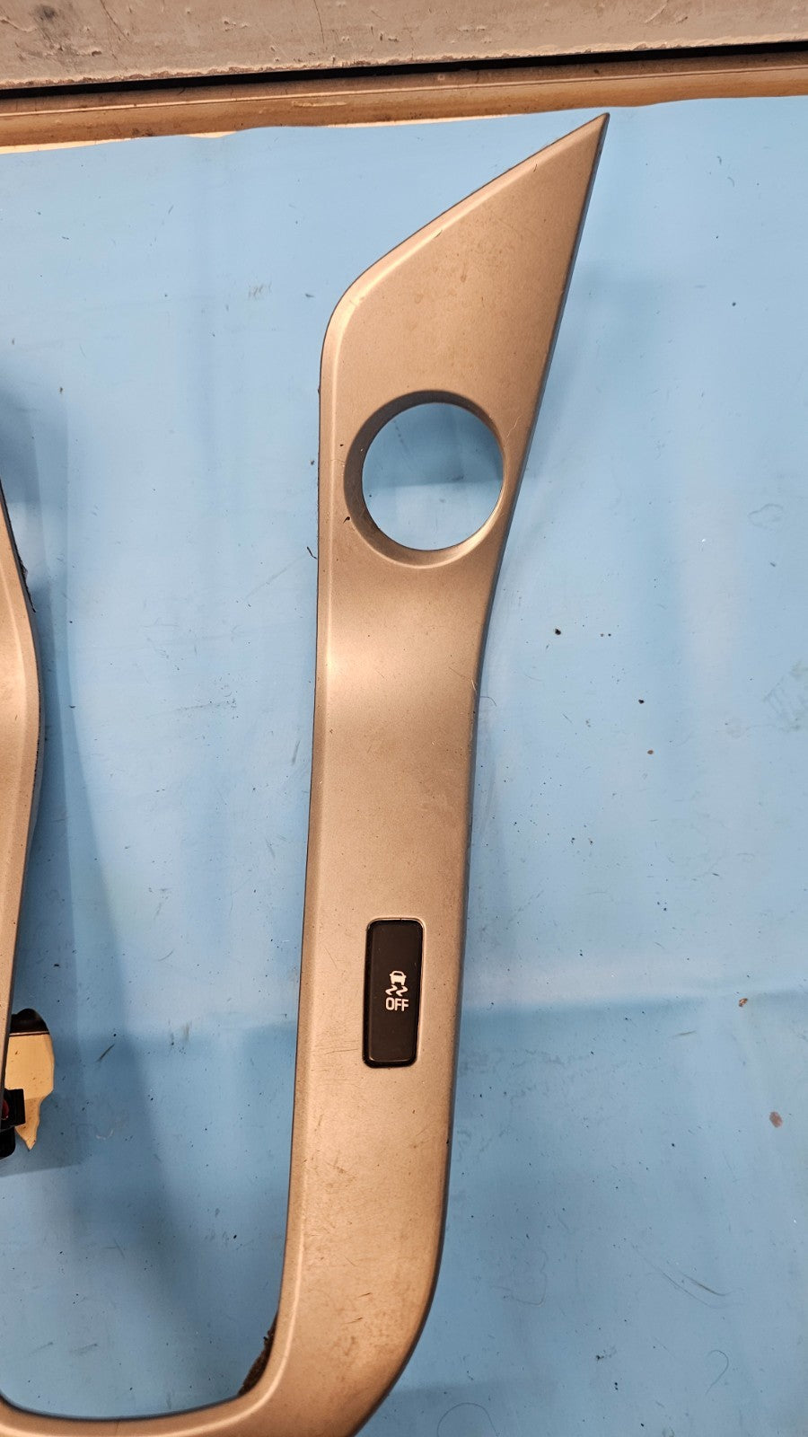 🔥11-16 Chevy Cruze INDICATOR TRANSMISSION GEAR SHIFTER TRIM BEZEL SILVER OEM