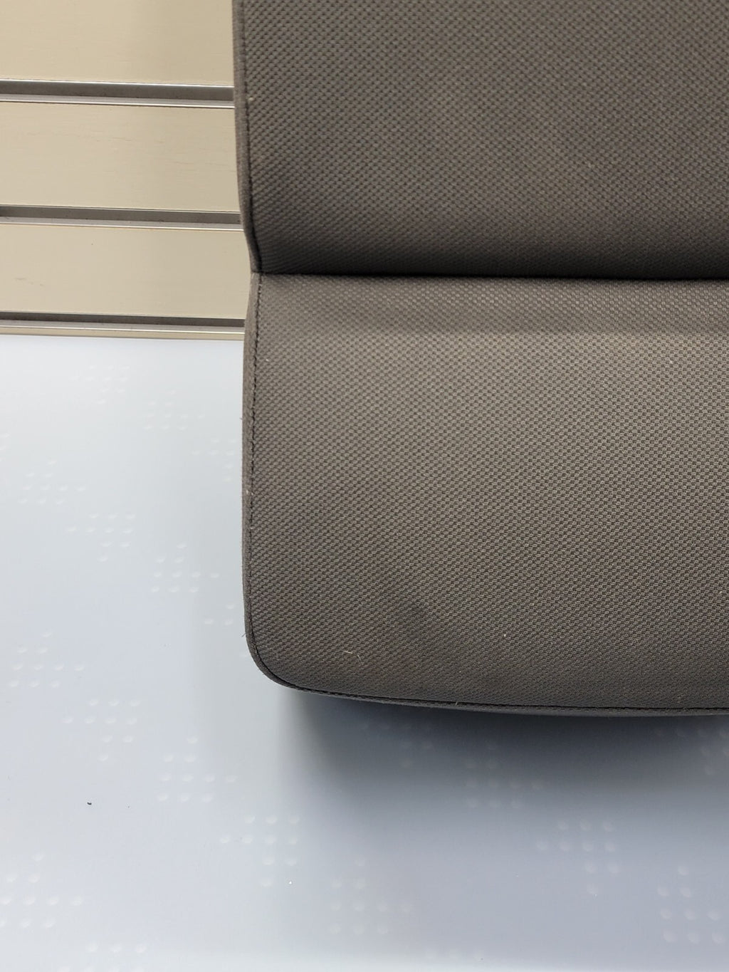 04-08 Ford F-150 Jump Seat Center Console Armrest CupHolder Cloth dark gray JS1