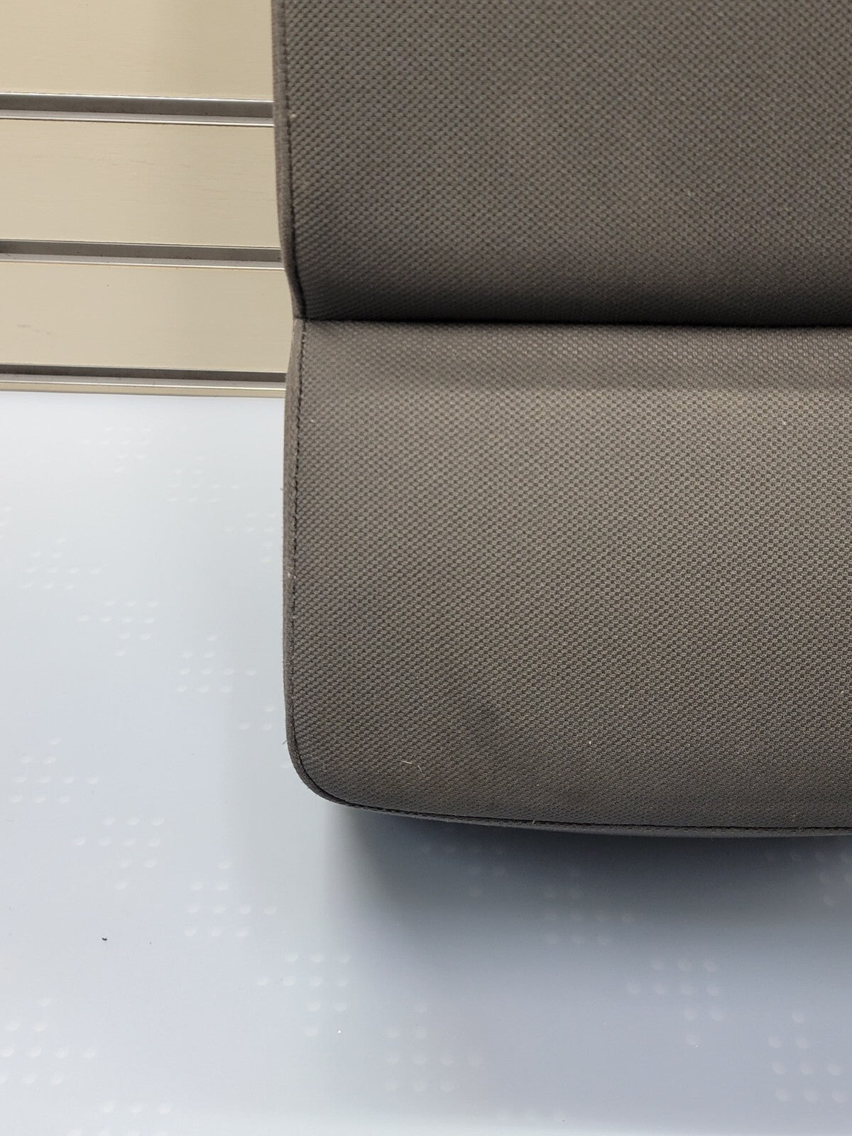 04-08 Ford F-150 Jump Seat Center Console Armrest CupHolder Cloth dark gray JS1
