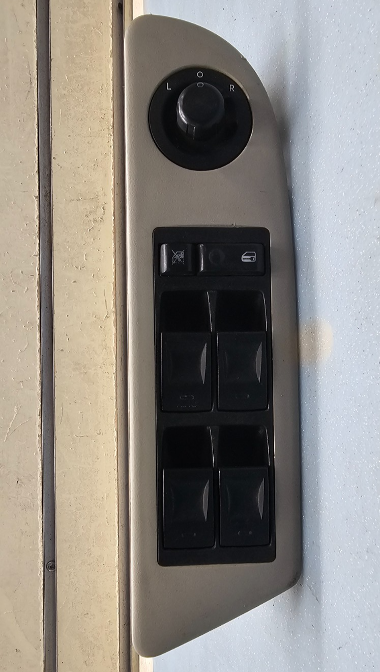 🔥04-06 Charger Magnum Durango Dakota Left Driver Power Window Switch Silver