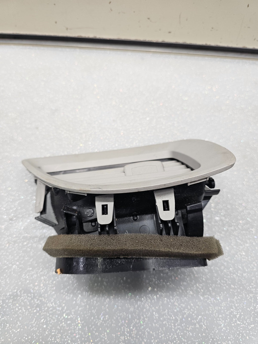 🔥08-12 Chevy MALIBU Dash A/C Heater AIR VENT Front left Driver Side Gray VT46