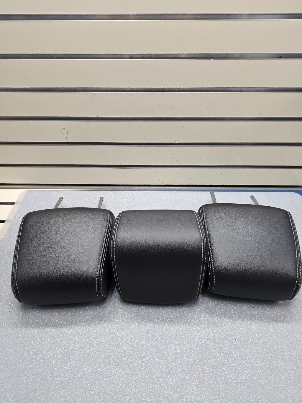 🔥2012 - 2014 Ford Focus Set of 3 Rear Headrests Black Leather OEM
