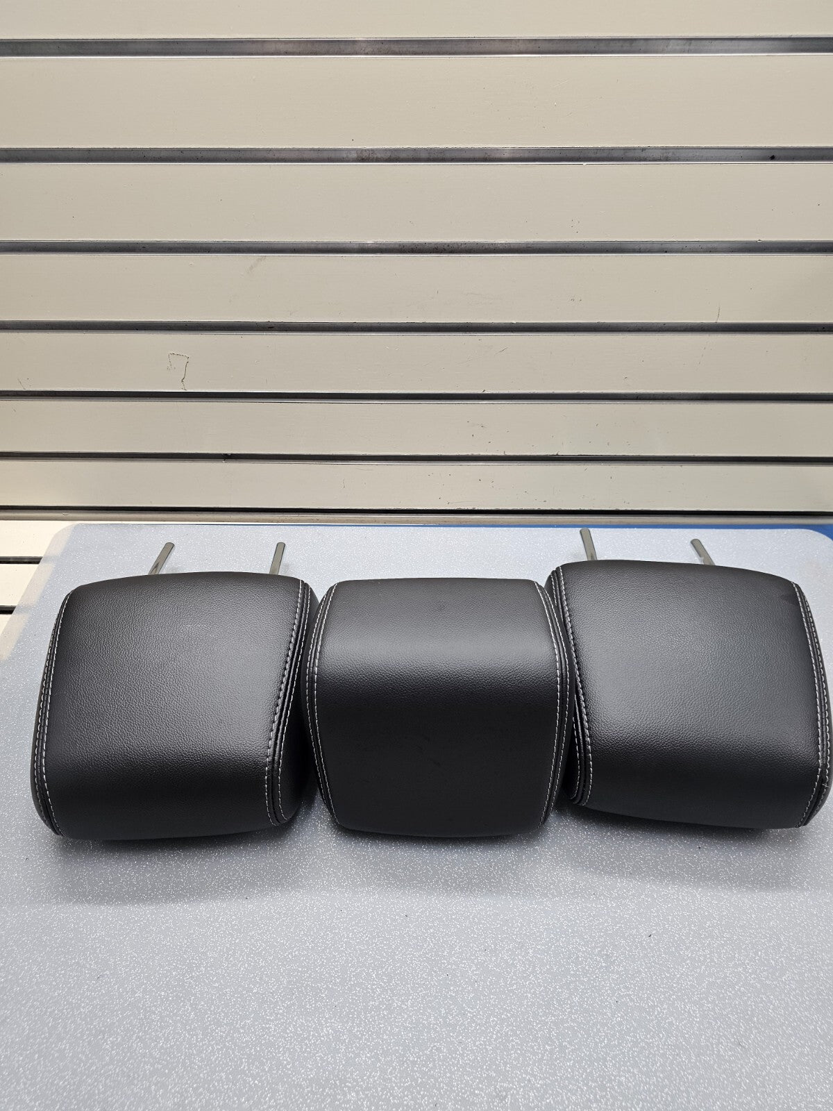 🔥2012 - 2014 Ford Focus Set of 3 Rear Headrests Black Leather OEM