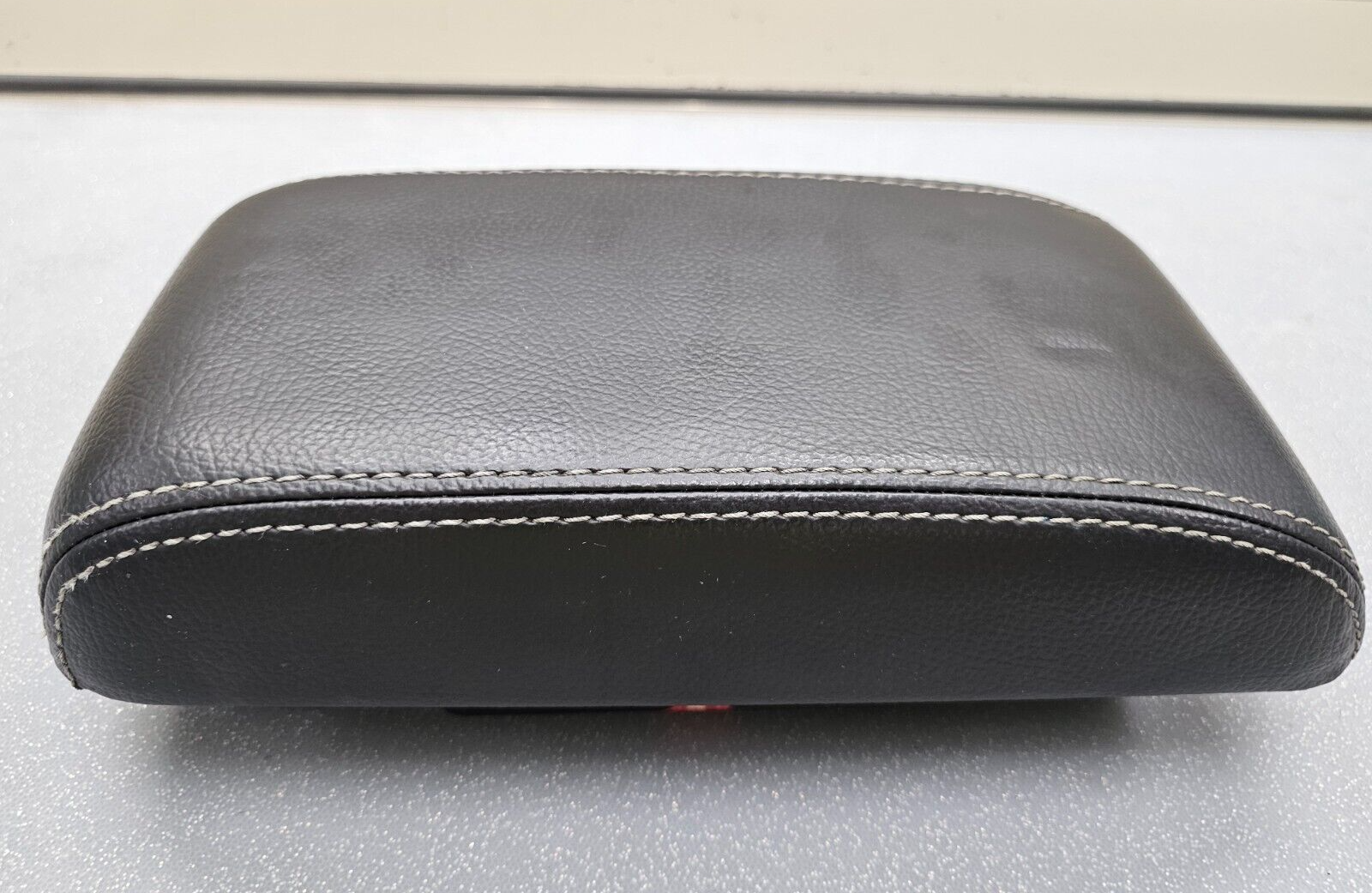 10-12 Fusion Milan Front Center Console Lid Armrest Cover Top Pad Assembly Black