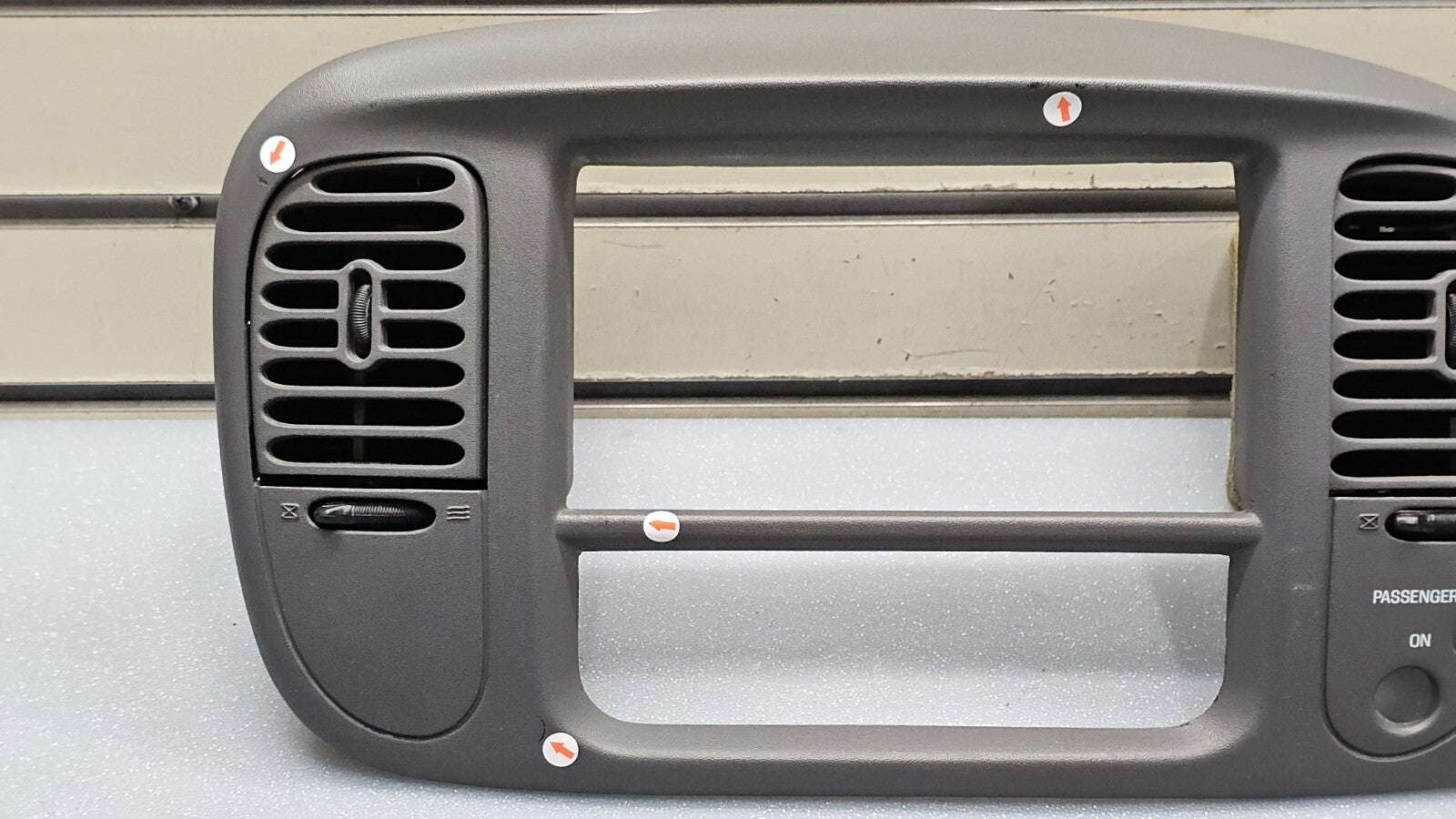 🔥97-03 Ford F150 Center Dash AM FM Radio Climate Trim Stereo BEZEL Panel DK Tan