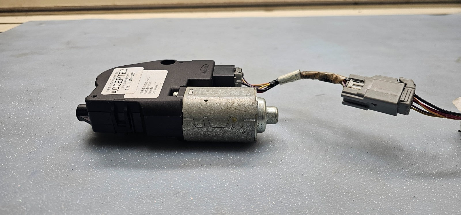 🔥06-10 Ford Explorer Mountaineer Front Sunroof Moonroof Motor Power Unit