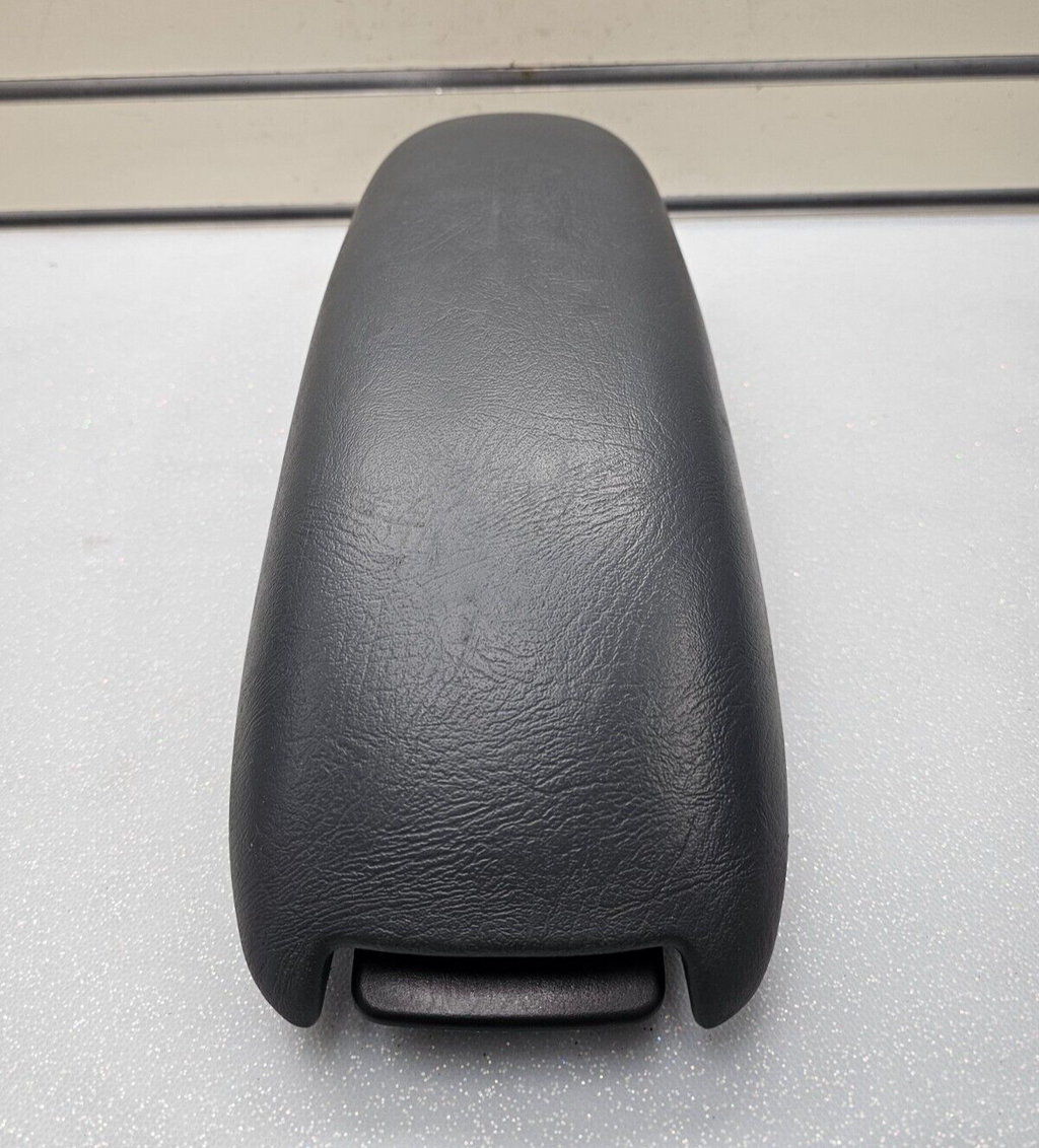 98-04 Chevy BLAZER S10 JIMMY SONOMA Center Console Armrest Cover Lid GRAPHITE L7