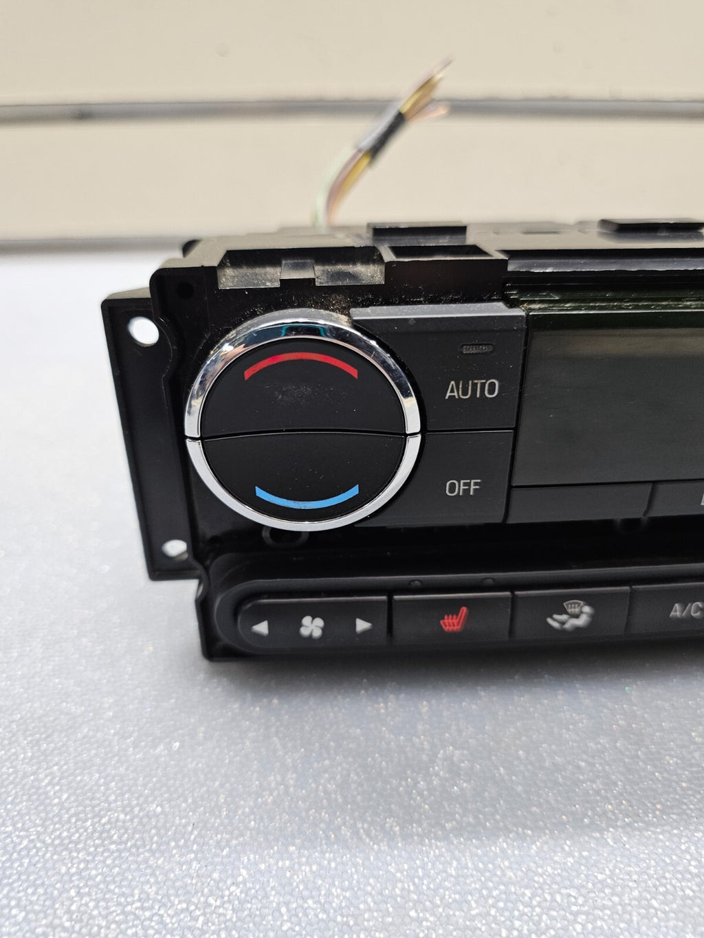 07-10 Ford Edge Dash Center A/C Heater Control Temperature Climate Control Unit