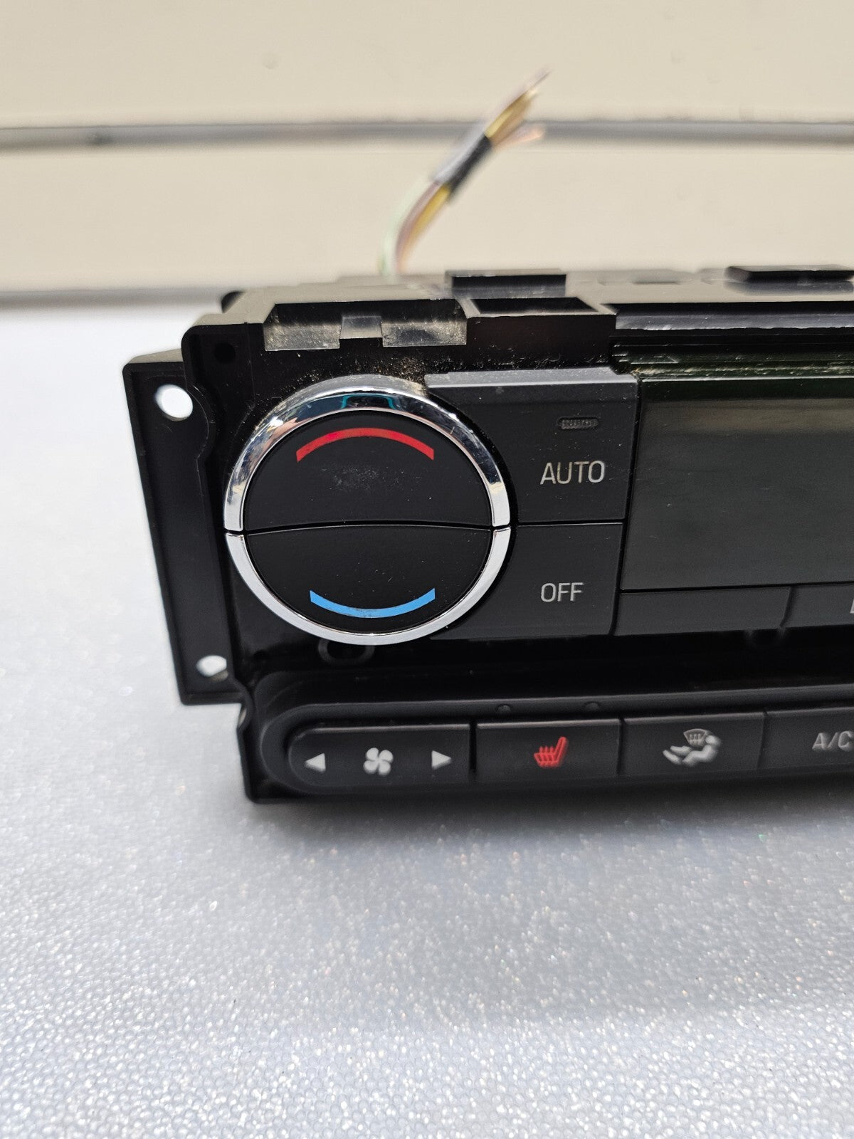 07-10 Ford Edge Dash Center A/C Heater Control Temperature Climate Control Unit