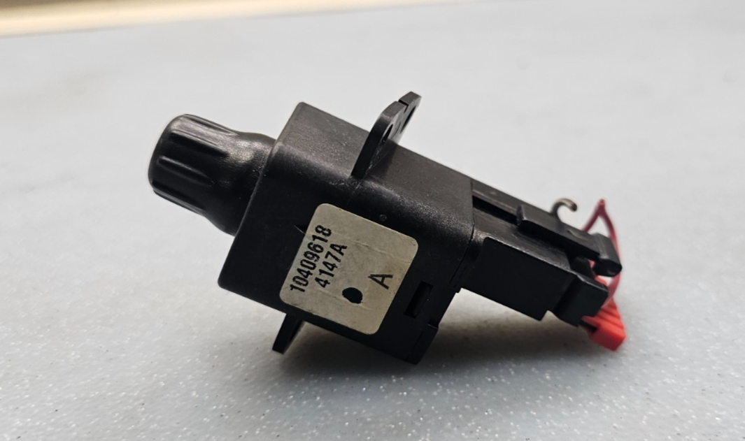🔥04-08 GRAND PRIX DASH INSTRUMENT PANEL DIMMER LIGHT SWITCH CONTROL BLACK