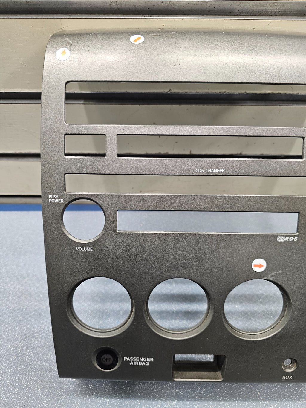 🔥04-07 NISSAN ARMADA TITAN STEREO RADIO DASH PANEL TRIM SURROUND BEZEL GRAY OEM