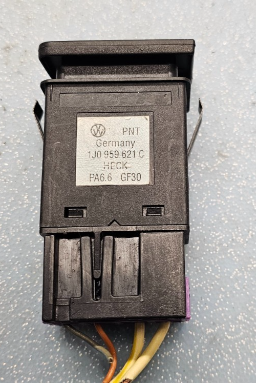 🔥99-05 VW JETTA GOLF REAR DEFROST SWITCH BUTTON OEM