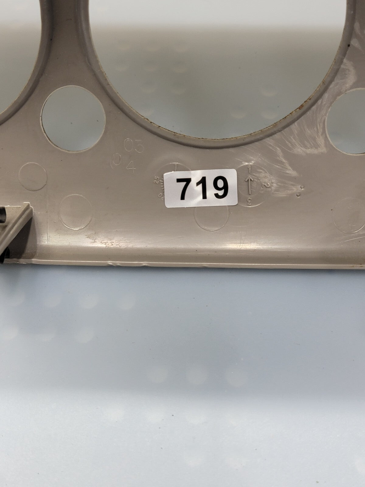 02-05 FORD EXPLORER RADIO AUDIO CLIMATE TEMPERATURE CONTROL BEZEL TRIM silver