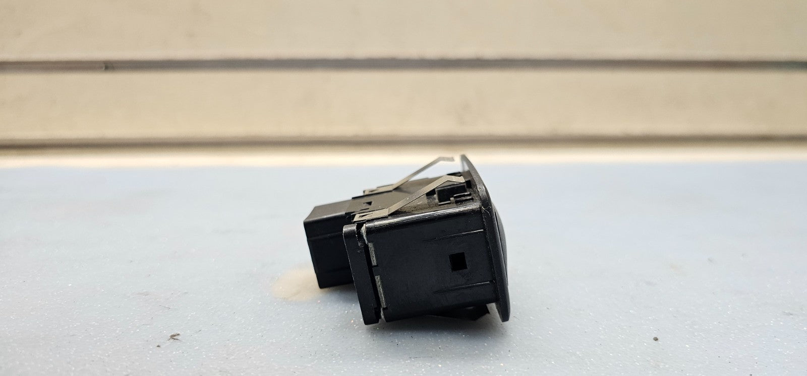 🔥 09-11 Dodge Journey REAR RIGHT LEFT DOOR WINDOW CONTROL SWITCH OEM