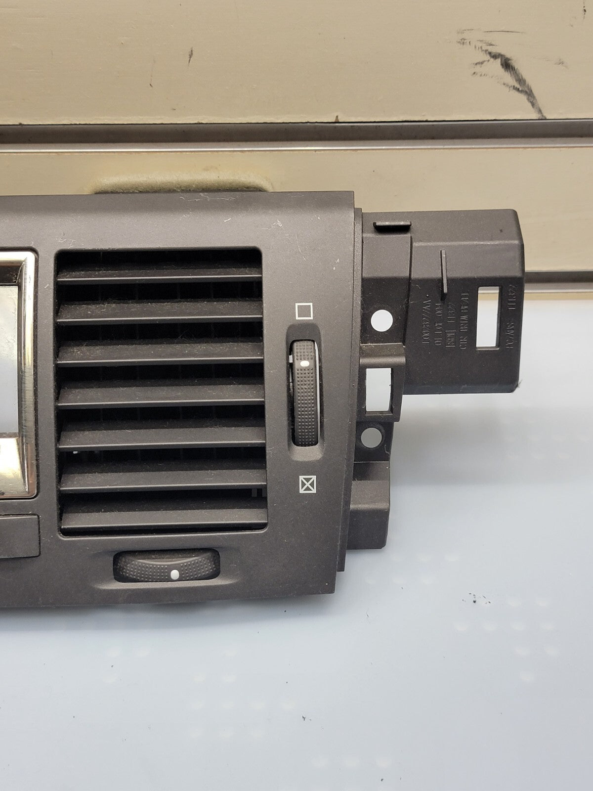 🔥06-11 OEM Cadillac DTS Center AC A/C HVAC Air Vent Heater Bezel w/Clock black