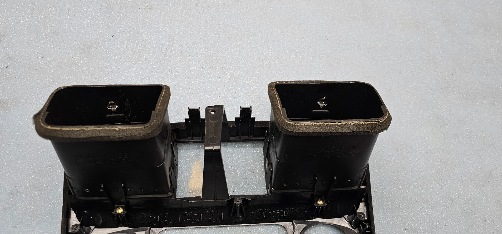 98-02 HONDA ACCORD FRONT CENTER DASH RADIO STEREO CLIMATE BEZEL TRIM PANEL BLACK