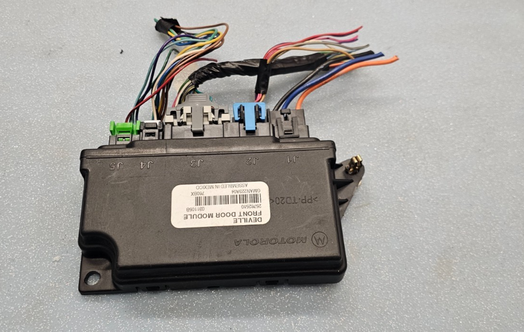 🔥04-05 DEVILLE SEVIILE POWER WINDOW REAR VIEW MIRROR DOOR LOCK CONTROL MODULE