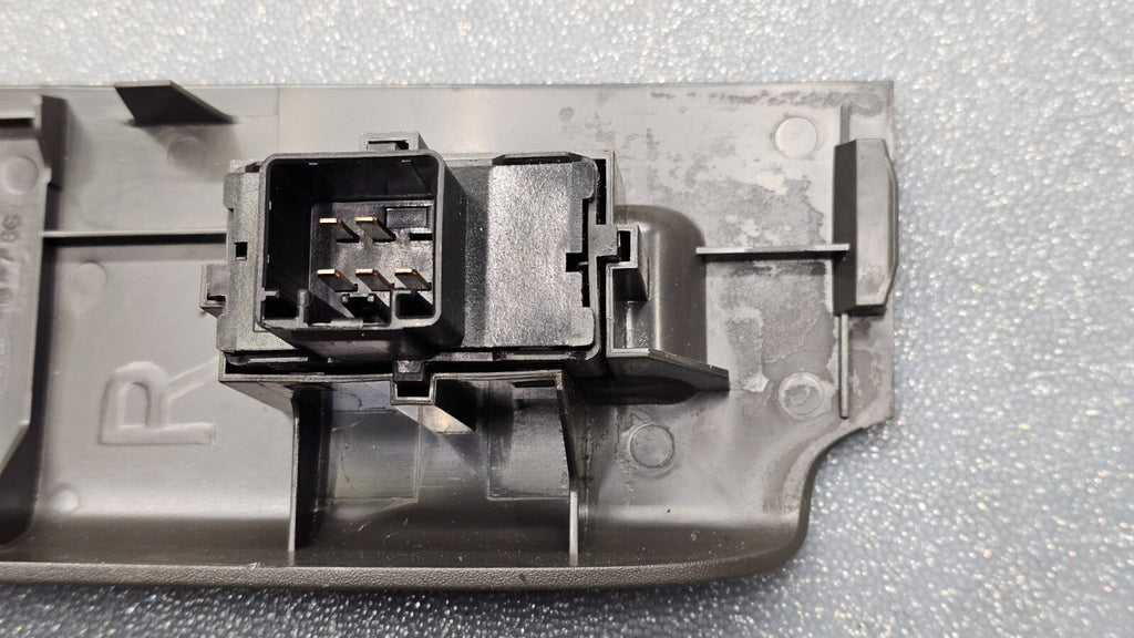08-12 Escape Focus Front Right Passenger Door Power Window Switch Assembly Gray