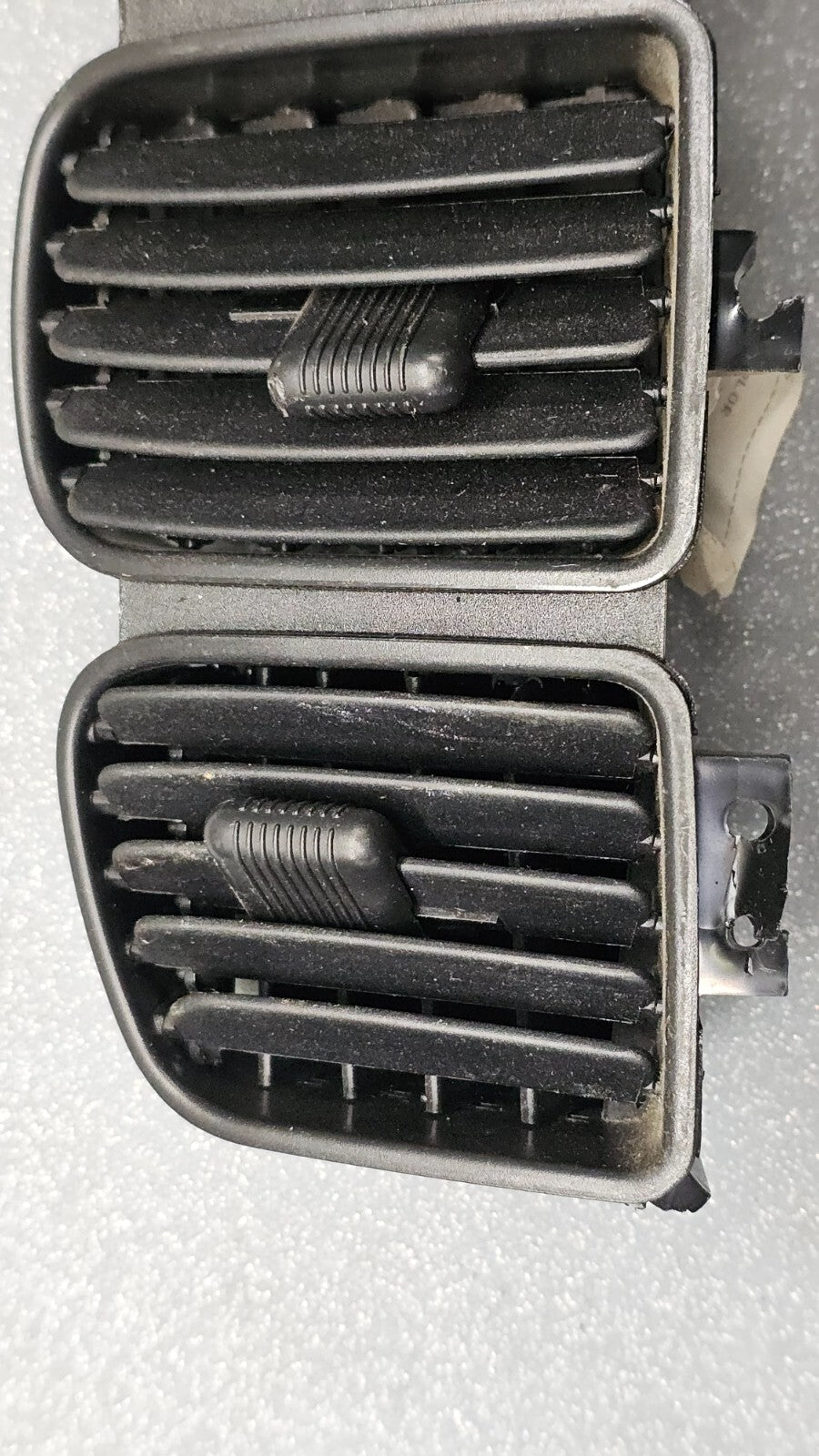 🔥 01-07 Dodge Grand Caravan Dash Center Air Vents A/C AC Heater Panel  Black
