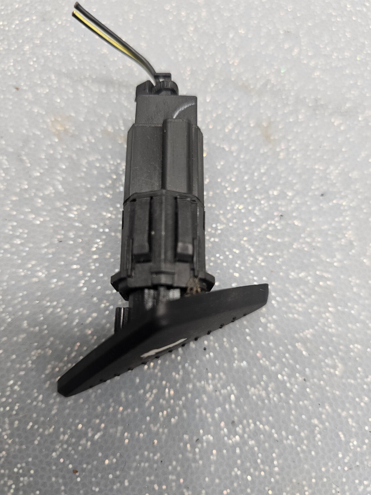 🔥00-04 FORD FOCUS TRUNK LID RELEASE TAILGATE OPENING SWITCH BUTTON ASSEMBLY OEM