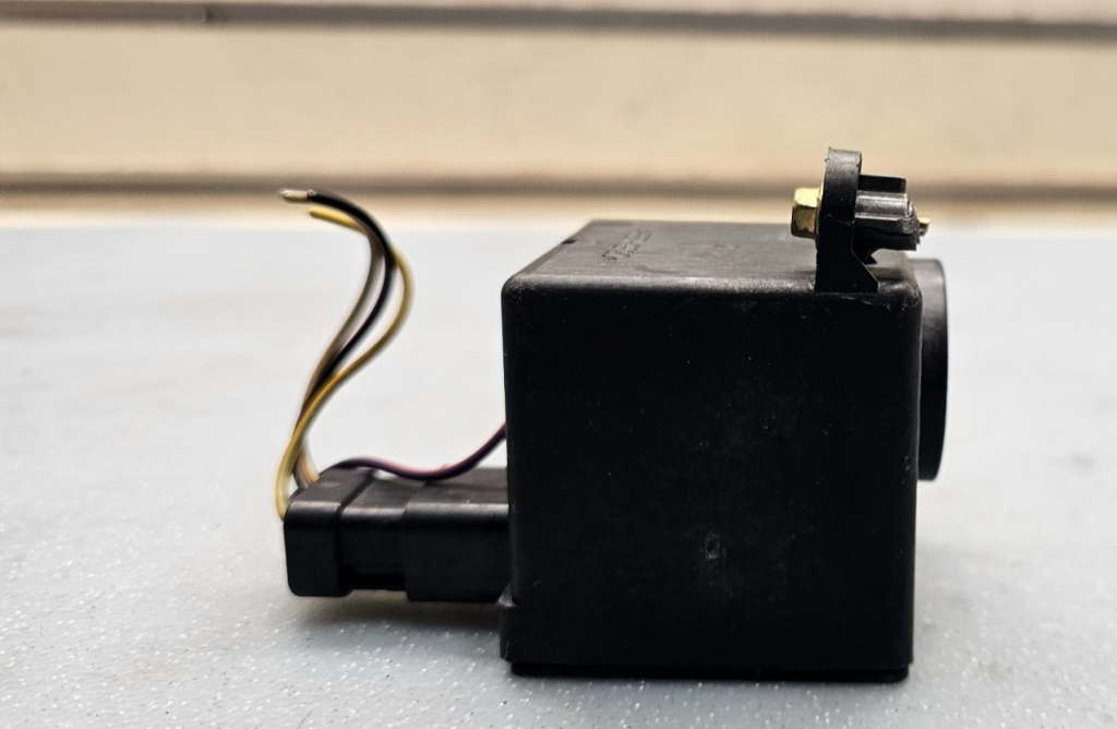 🔥99-07 Ford F250 F350 Dash Security Deactivation Switch Key On/Off Assembly