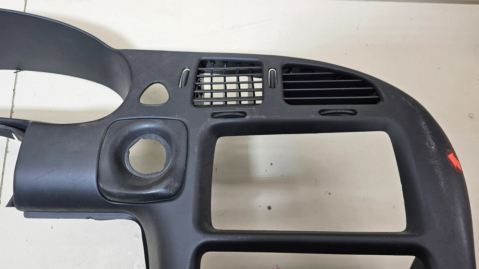 🔥 00-05 Chevy Monte Carlo Dash Bezel Radio Surround Cluster Trim  Black