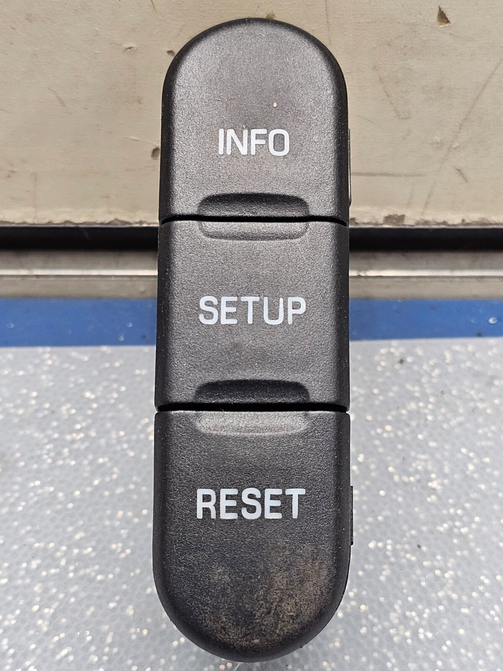 02-05 Explorer Mountaineer Left Driver Information Display Switch SETUP Assembly