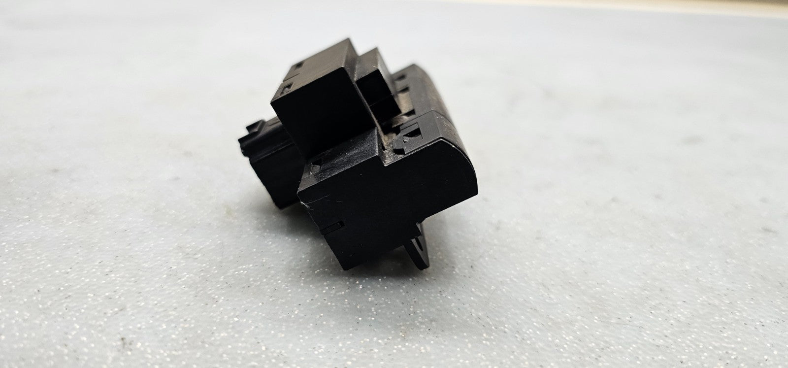 🔥09-10 Chrysler 300 Grand Caravan Hazard Warning Light Control Switch Black OEM