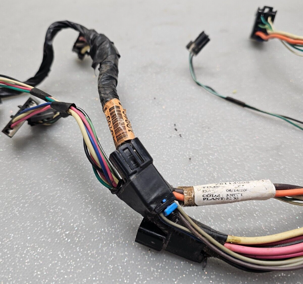 🔥03-06 Silverado Yukon Ignition Switch Lock Cylinder Wiring Harness Assembly
