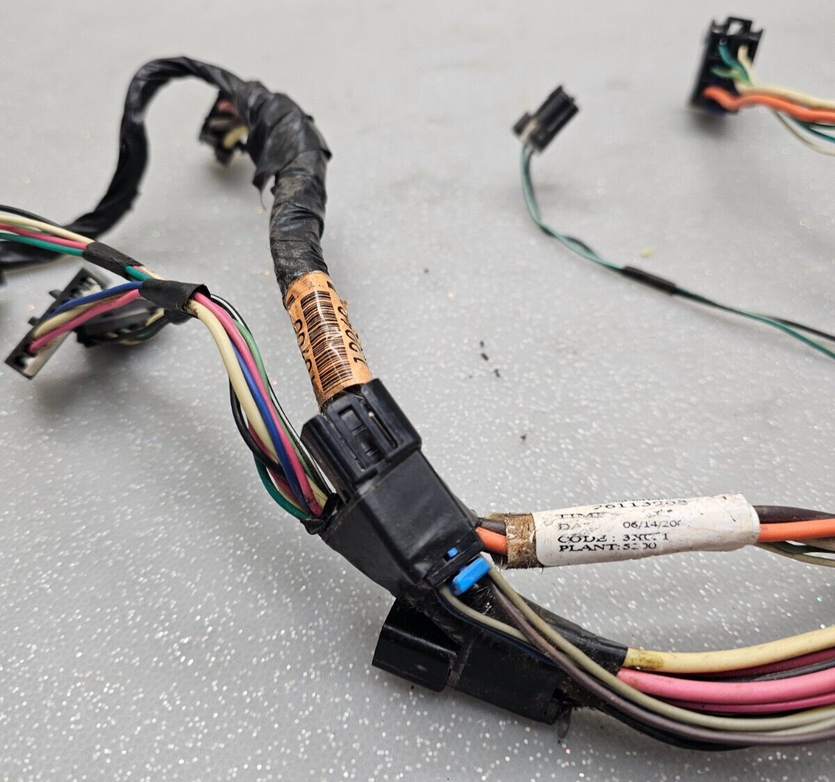 🔥03-06 Silverado Yukon Ignition Switch Lock Cylinder Wiring Harness Assembly