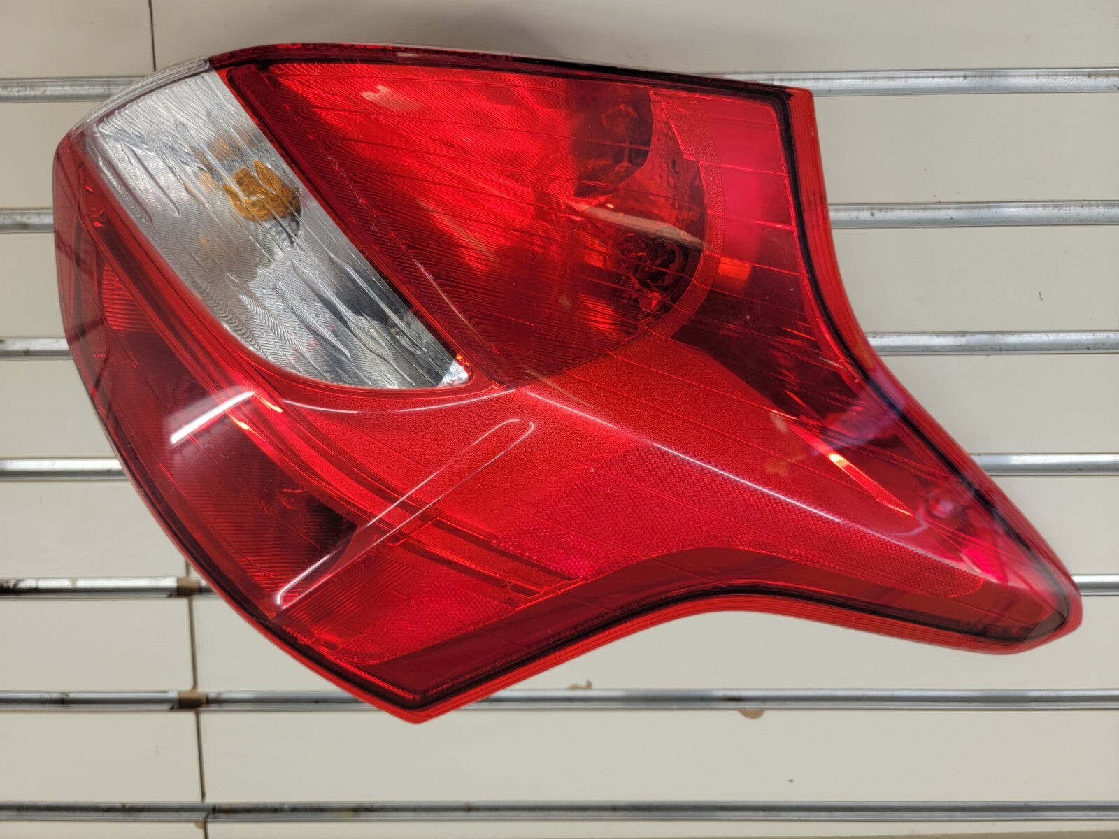 🔥2012-2014 Ford Focus Hatchback Tail Light taillight right passenger side