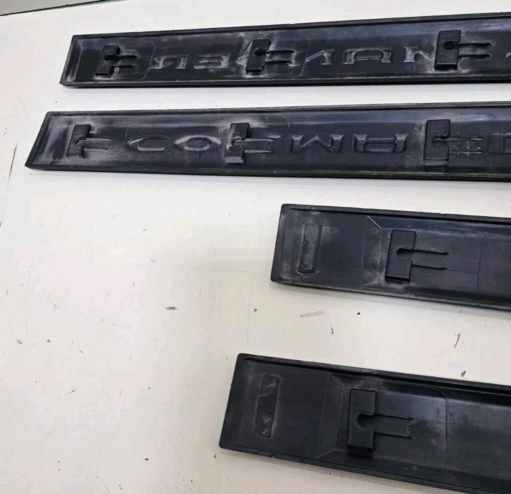 🔥06-10 Commander Outer Door Trim Set Left Driver Right Passenger Molding Black