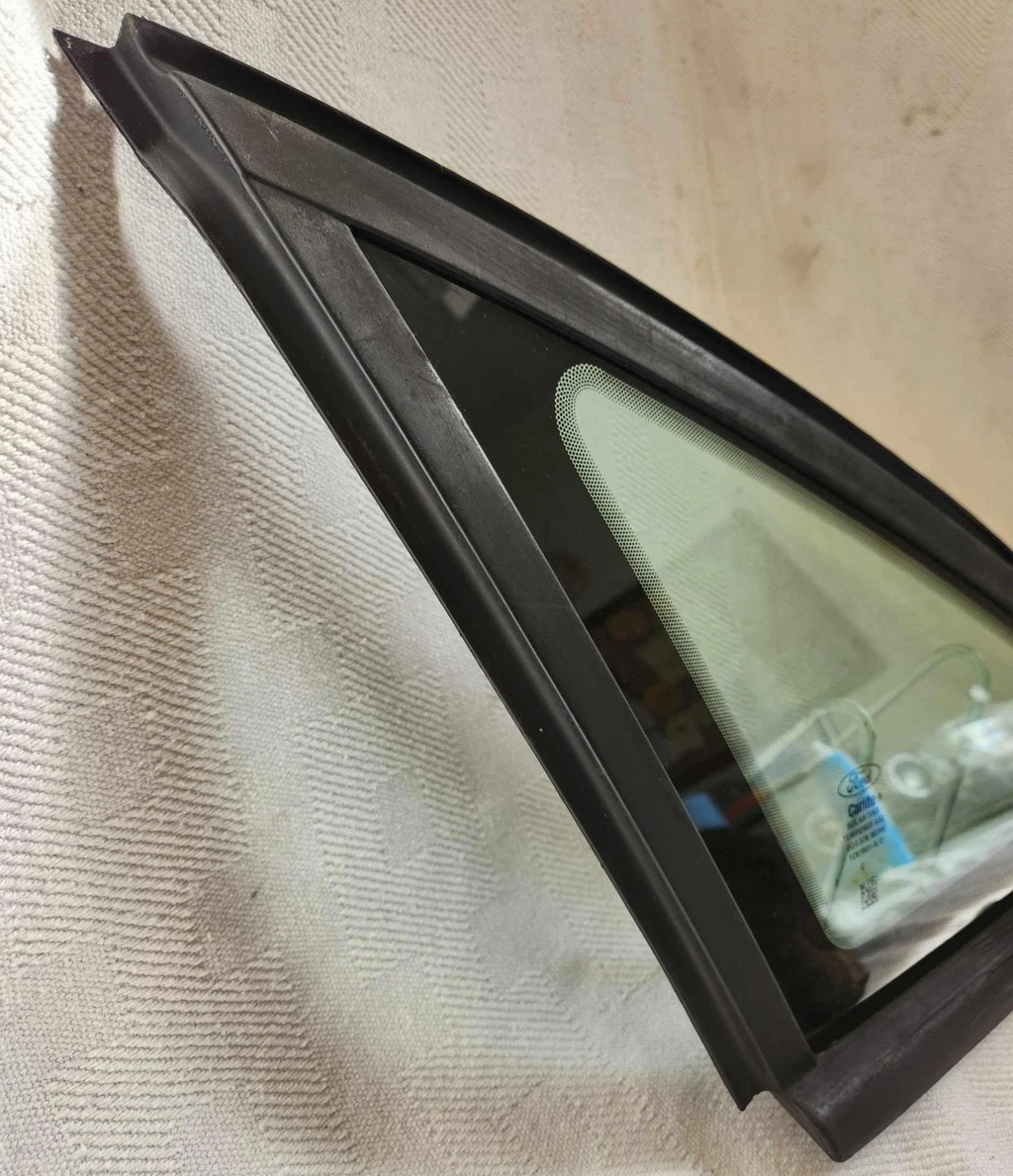 🔥12-18 Ford Focus Left DRIVER LH Quarter Glass Window SEDAN black moulding