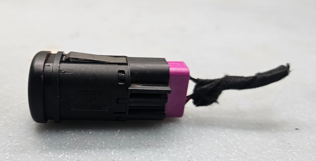 🔥01-07 Escape Hazard Light Emergency Flasher Switch Button Assembly Black